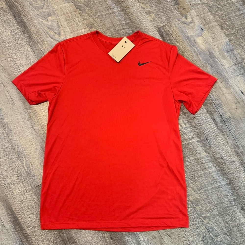 MENS Medium New Nike Dri-FIT Gym Training Top T-shirt  Red
